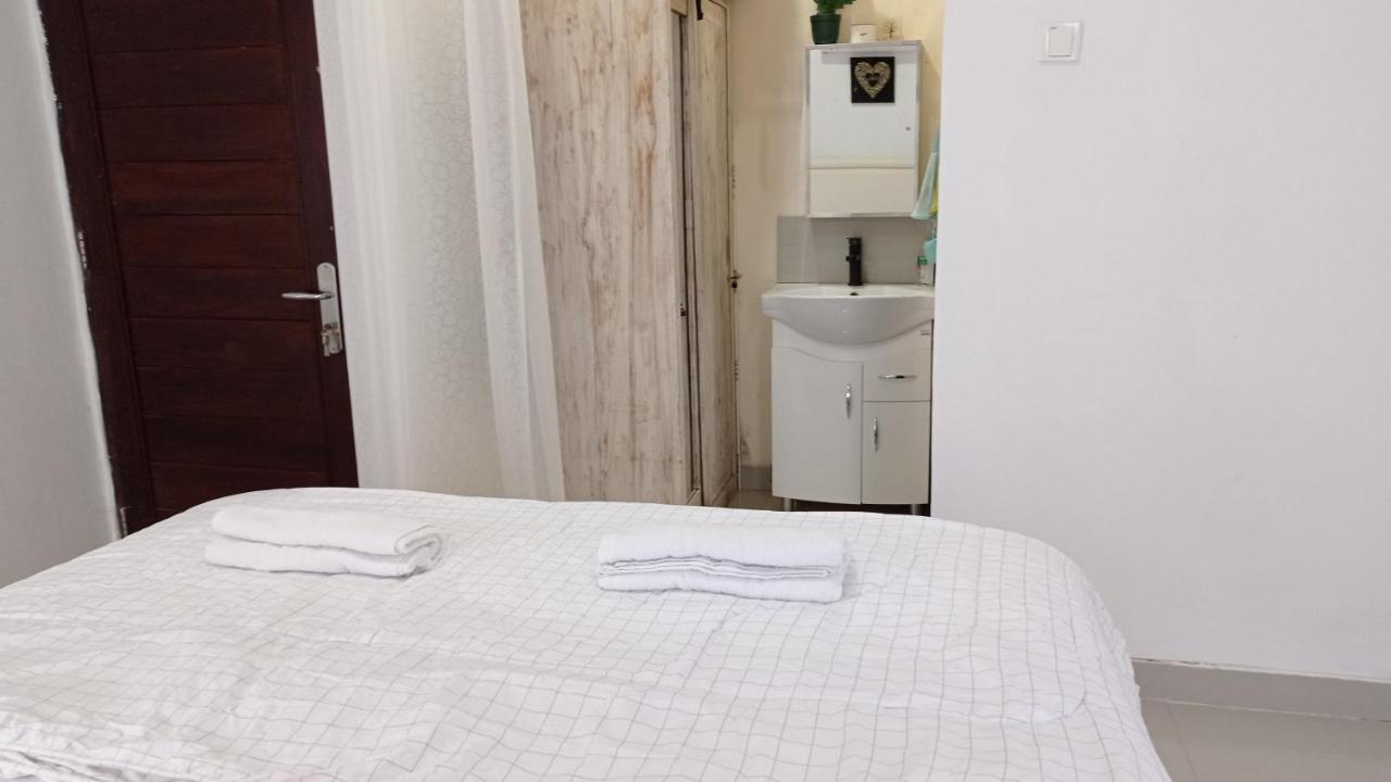 Neny'S Homestay Saba Kültér fotó